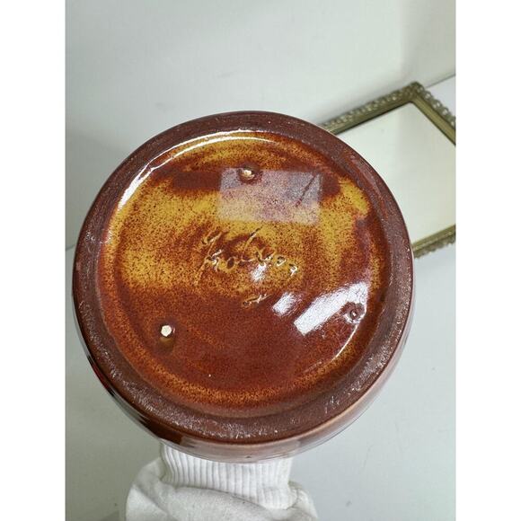 Beautiful Fall Autumn Colored Signed Pottery Vase - Picture 8 of 8